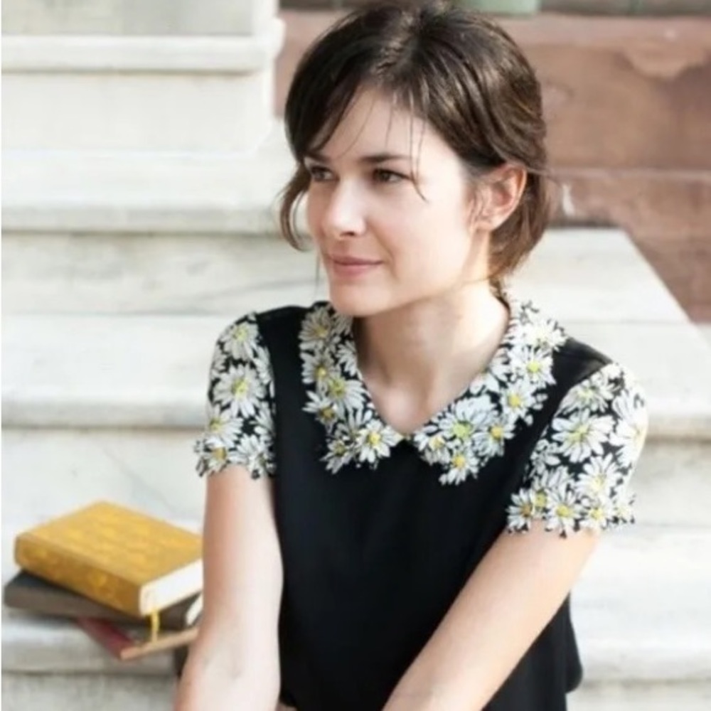 Anthropologie Black Fluttered Daisy Top Blouse 8